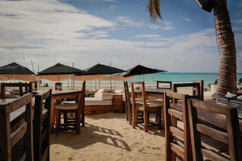Hotel Azul By Encanto Playa del Carmen Bagian luar foto